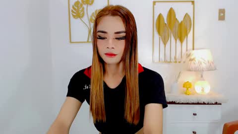 Snapshot of nhics_and_hades chatting on February 3, 1:30 am nhics and hades online show from February 3, 1:30 am