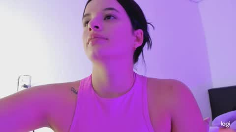 nia_16 online show from February 12, 5:58 pm