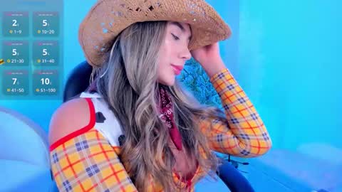 Nia  online show from October 15, 5:13 pm