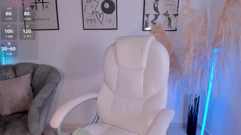 Snapshot of niaevans_x chatting on November 26, 1:34 pm Nia online show from November 26, 1:34 pm