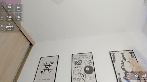 Snapshot of niaevans_x chatting on December 22, 1:19 pm Nia online show from December 22, 1:19 pm