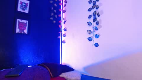  niakat  online show from January 7, 8:11 pm