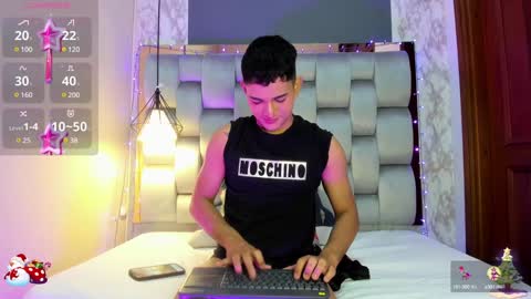 Niall  online show from December 13, 1:22 pm