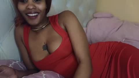 Snapshot of nicckah_ chatting on February 15, 5:41 am Lilly online show from February 15, 5:41 am