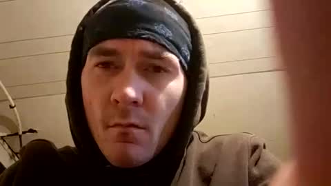 Snapshot of nicckatnighht chatting on February 14, 12:03 pm Nick online show from February 14, 12:03 pm