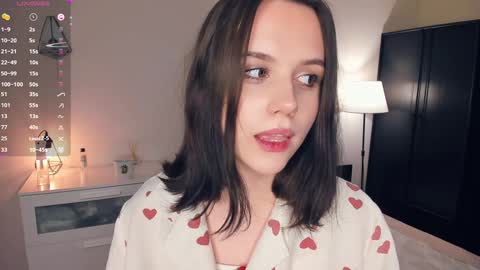 Alice  online show from December 14, 11:18 am