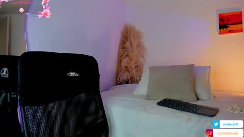 Ariel online show from June 4, 6:03 pm