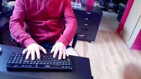 nicecck24 online show from March 6, 6:15 pm