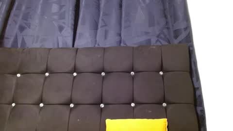Snapshot of nicecherry_ chatting on December 21, 7:03 am Michell online show from December 21, 7:03 am