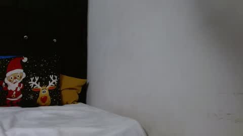Snapshot of nicecherry_ chatting on January 8, 10:37 pm Michell online show from January 8, 10:37 pm