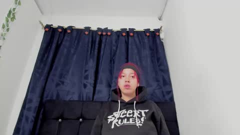 Snapshot of nicecherry_ chatting on January 13, 10:56 pm Michell online show from January 13, 10:56 pm
