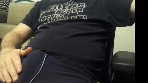 niceeggs0815 online show from October 29, 9:05 pm