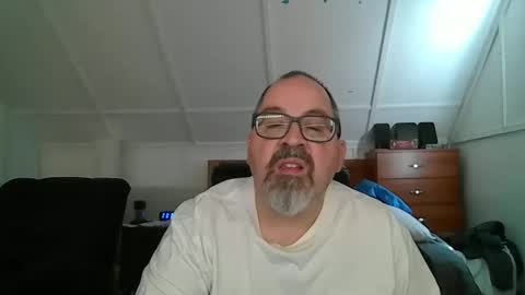 niceguy7208 online show from November 9, 4:16 pm