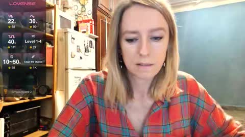 Snapshot of nicekat chatting on October 12, 5:45 pm Kathrine online show from October 12, 5:45 pm