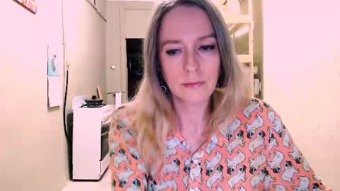 Snapshot of nicekat chatting on July 16, 7:09 pm Kathrine online show from July 16, 7:09 pm