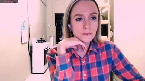 Snapshot of nicekat chatting on July 20, 9:39 pm Kathrine online show from July 20, 9:39 pm