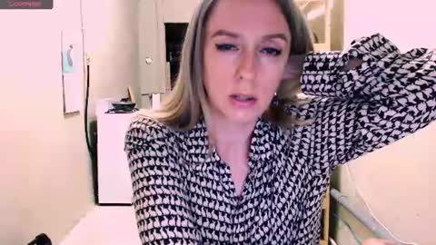 Snapshot of nicekat chatting on July 29, 8:29 pm Kathrine online show from July 29, 8:29 pm
