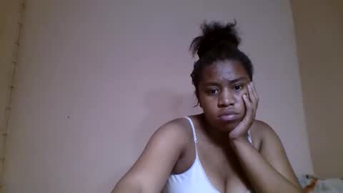 nicelly01 online show from May 27, 5:10 pm