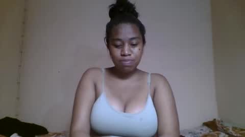 nicelly01 online show from May 28, 6:38 pm