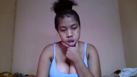 nicelly01 online show from June 1, 6:26 am