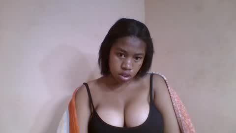 nicelly01 online show from June 15, 5:42 am