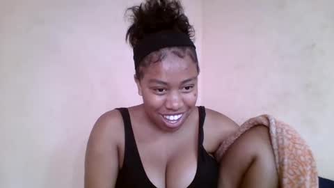 nicelly01 online show from July 14, 10:21 am