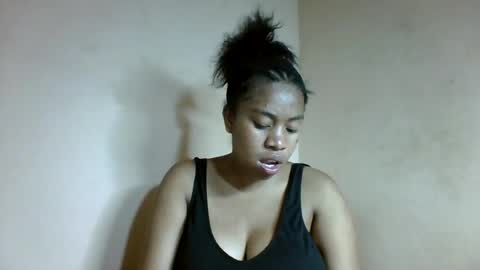 nicelly01 online show from July 28, 6:20 pm