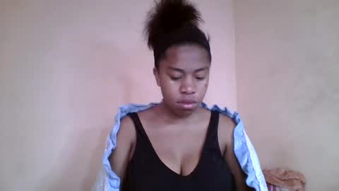 nicelly01 online show from July 30, 6:45 am