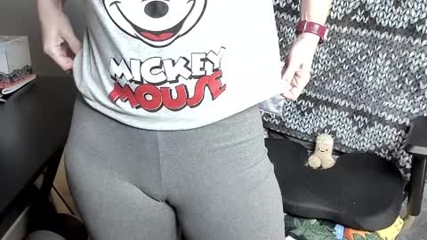 Nicelly Curved online show from April 2, 3:53 pm