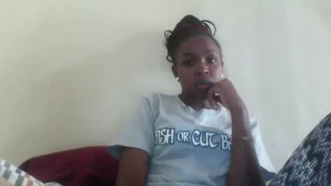 nicemillow online show from December 4, 1:09 pm