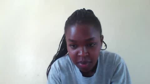 nicemillow online show from December 5, 8:44 am