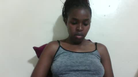 nicemillow online show from December 6, 3:55 pm