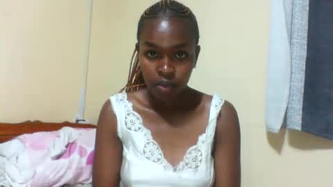nicemillow online show from February 26, 7:27 pm