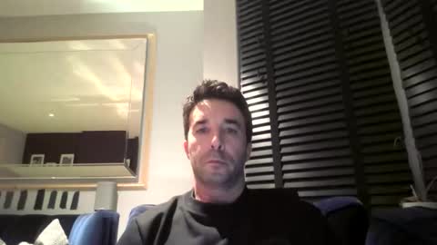 James online show from October 25, 10:48 pm