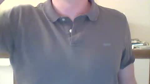 nick1990b online show from November 20, 6:40 pm