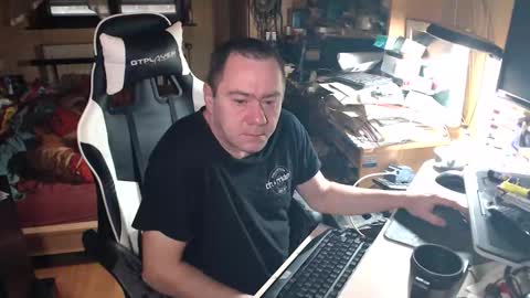 nick77_ online show from December 14, 7:47 am