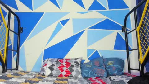 Nick online show from March 25, 1:44 am