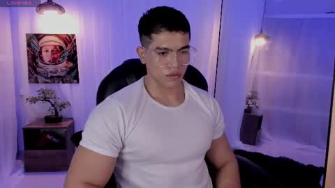 Snapshot of nick_fenix chatting on July 30, 2:54 am nick fenix online show from July 30, 2:54 am