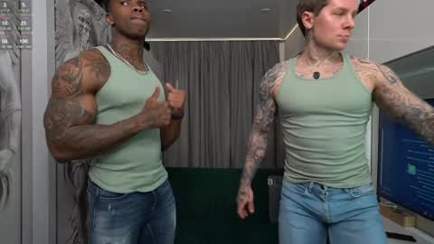 nick_howlenxx online show from May 11, 2:23 pm