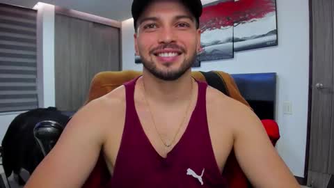 Snapshot of nick_klaus chatting on October 25, 11:43 pm Nick Klaus online show from October 25, 11:43 pm