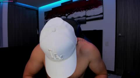 Snapshot of nick_klaus chatting on April 28, 2:27 am Nick Klaus online show from April 28, 2:27 am