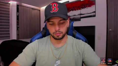 Snapshot of nick_klaus chatting on May 28, 11:35 pm Nick Klaus online show from May 28, 11:35 pm
