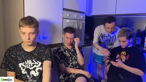 nick_kule online show from November 20, 8:19 pm