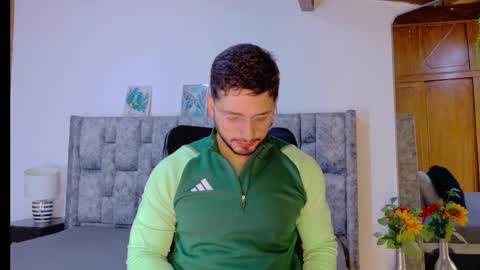 nick_moss_ online show from February 13, 10:55 am