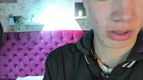 Snapshot of nick_torn chatting on February 26, 11:31 am Nick online show from February 26, 11:31 am