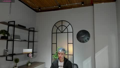 Snapshot of nick_torn chatting on March 1, 12:29 pm Nick online show from March 1, 12:29 pm