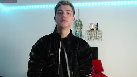 Snapshot of nick_torn chatting on April 6, 1:12 pm Nick online show from April 6, 1:12 pm