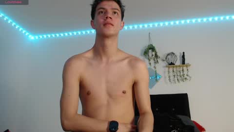 Snapshot of nick_torn chatting on May 19, 2:45 pm Nick online show from May 19, 2:45 pm