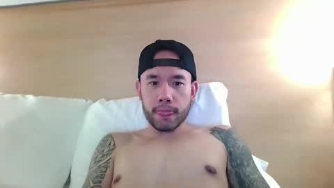 Nick and Lee online show from February 22, 7:23 pm