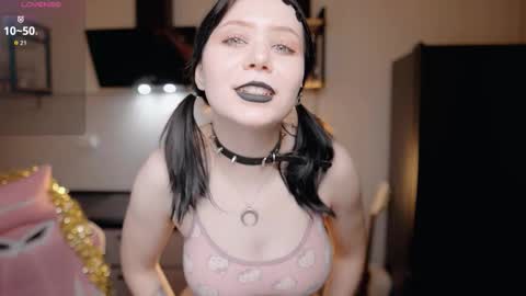 nickari_x online show from March 11, 6:19 am